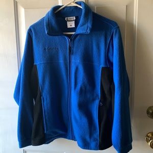 COLUMBIA long sleeve Youth fleece jacket in size 14/16. EUC full zipper front